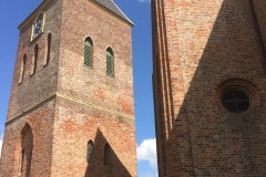 Kerk met losse toren in Zeerijp