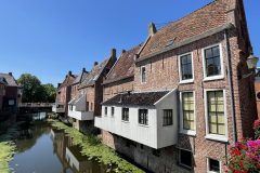 Hangende keukens Damsterdiep in Appingedam