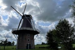 Koren en Pelmolen de Hoop in Middelstum