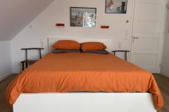 Bed 160B